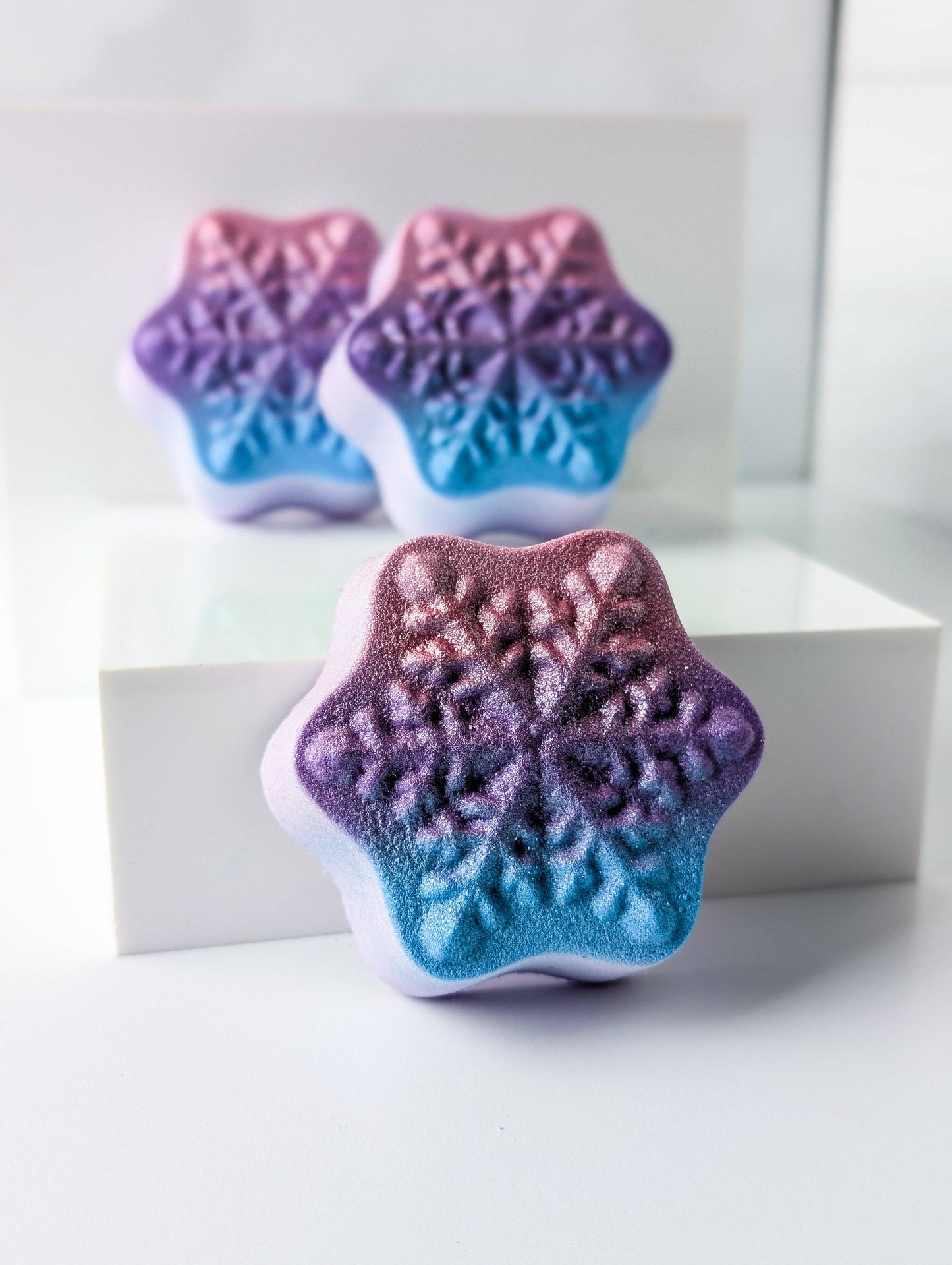 Sugar Plum Snowflake Bath Bomb